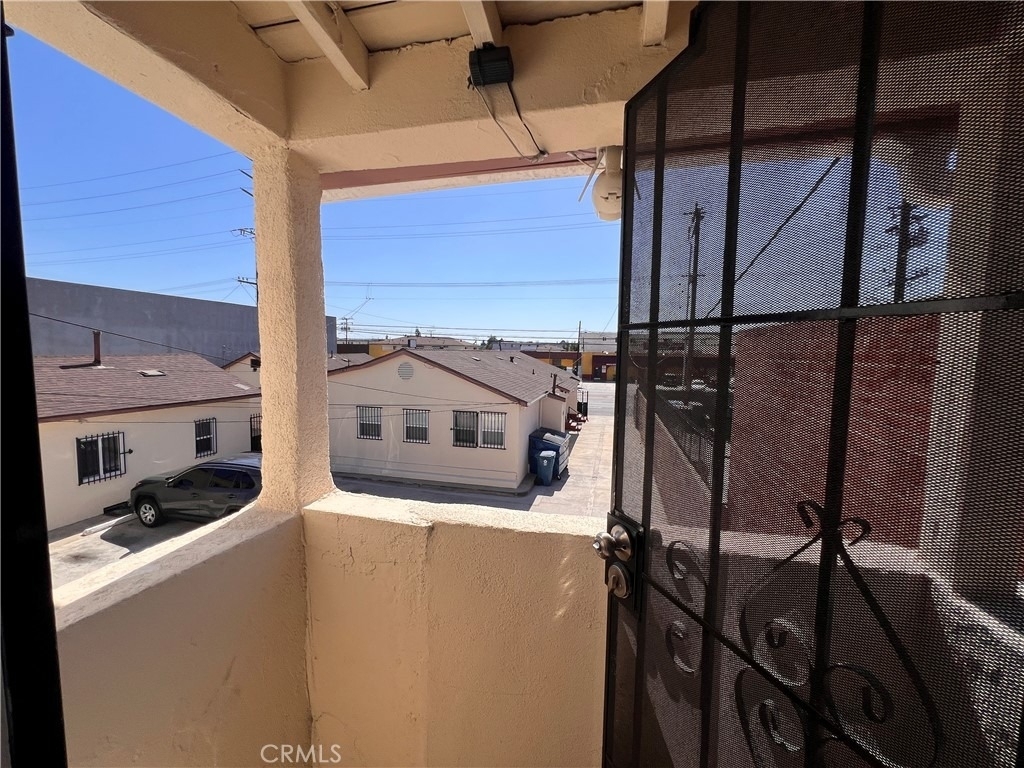 12924 Prairie Avenue - Photo 15