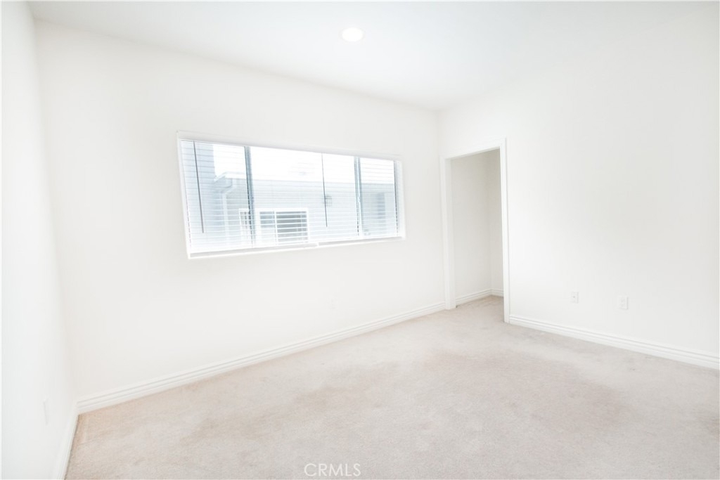 3662 Clarington - Photo 11