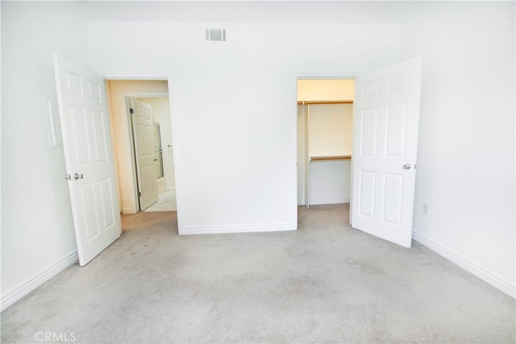 3662 Clarington - Photo 8