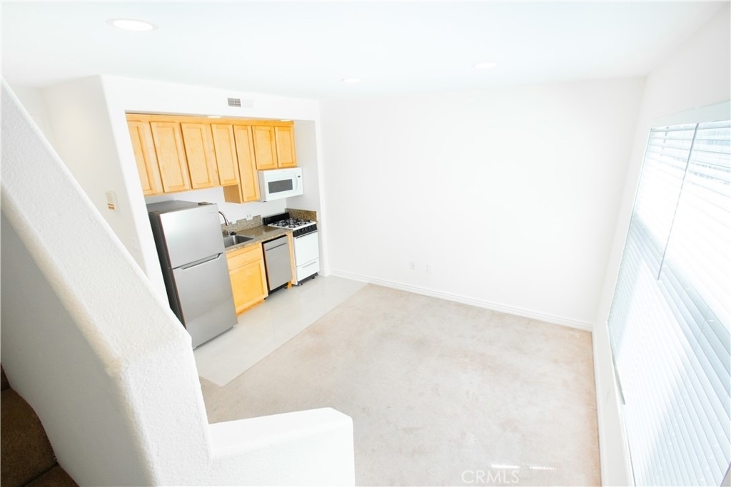 3662 Clarington - Photo 27