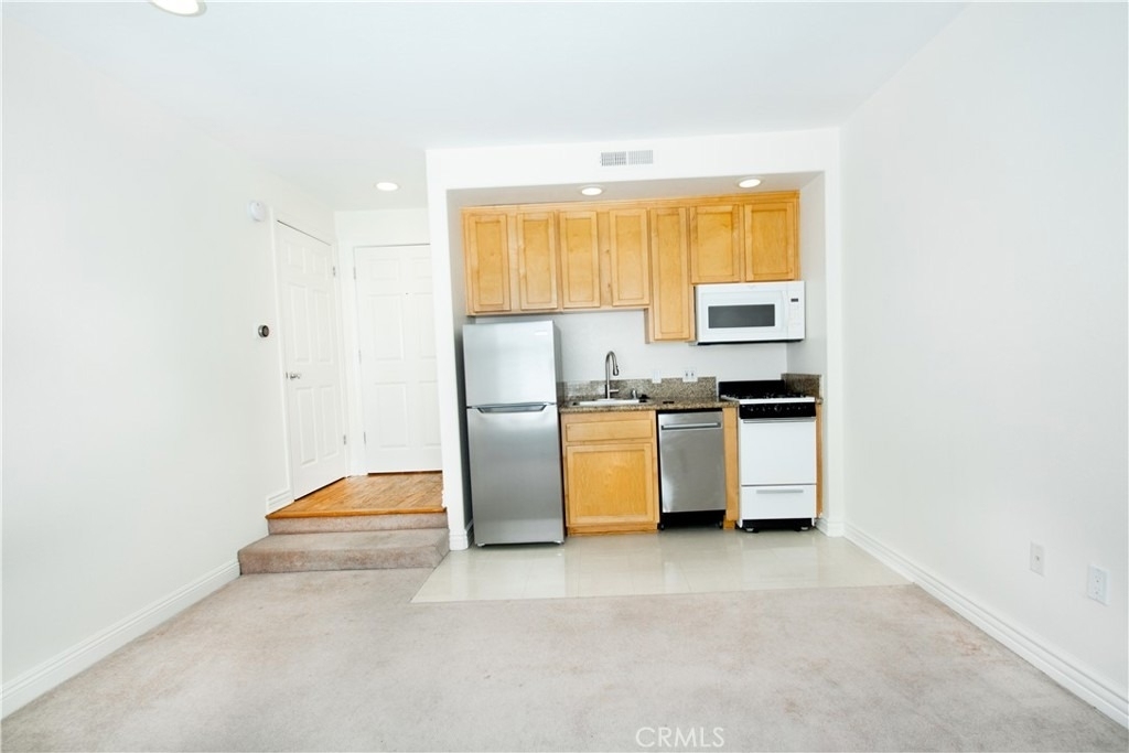 3662 Clarington - Photo 21
