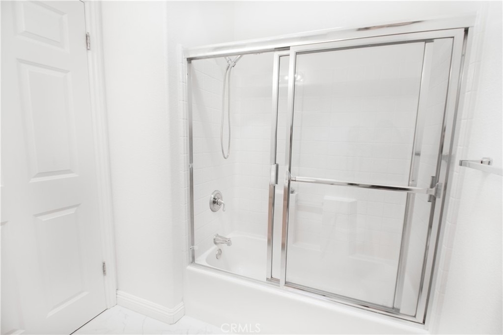 3662 Clarington - Photo 25