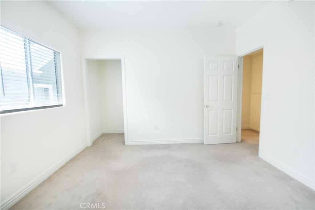 3662 Clarington - Photo 10