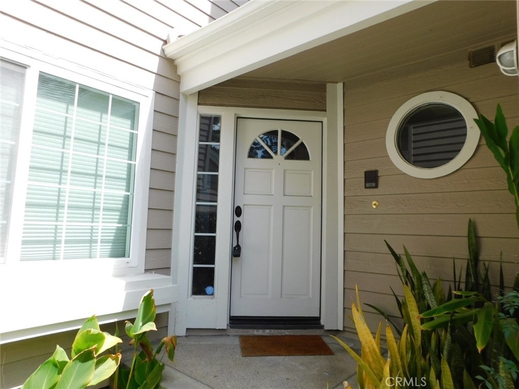 5 Lakefront - Photo 1