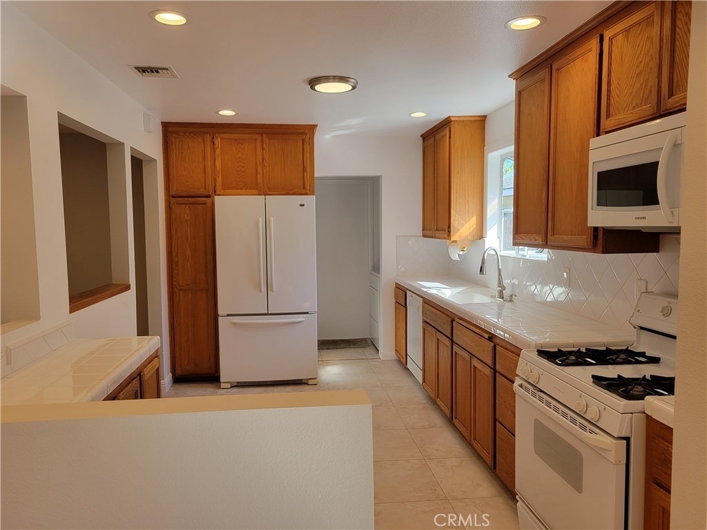 1923 Shipway Avenue - Photo 10