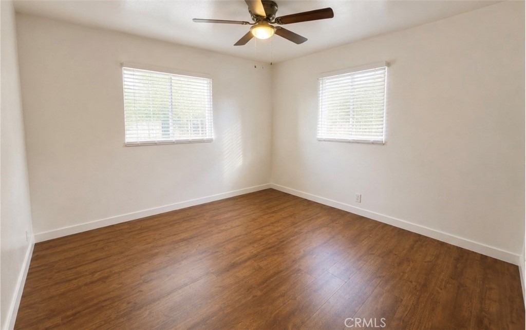 15226 Normandie - Photo 19