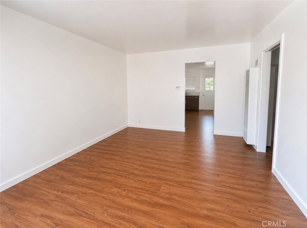 15226 Normandie - Photo 15