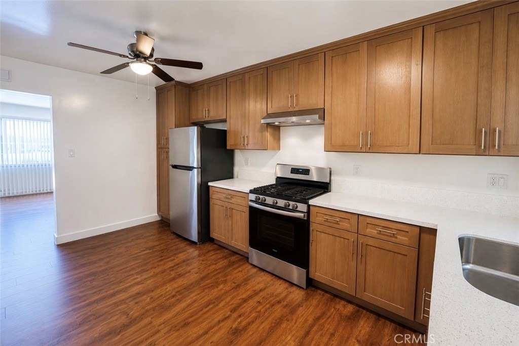15226 Normandie - Photo 16