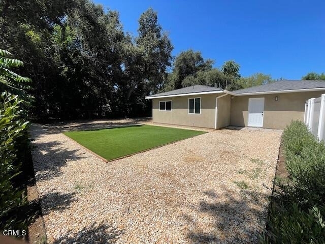 270 E Penn Street - Photo 1