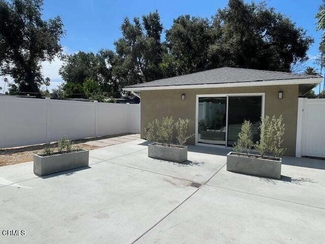 270 E Penn Street - Photo 2