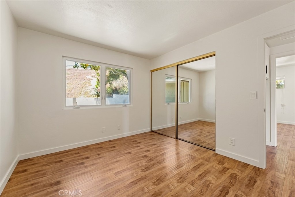 23932 Flores Avenue - Photo 21