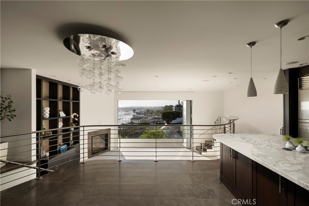 315 Carnation - Photo 2