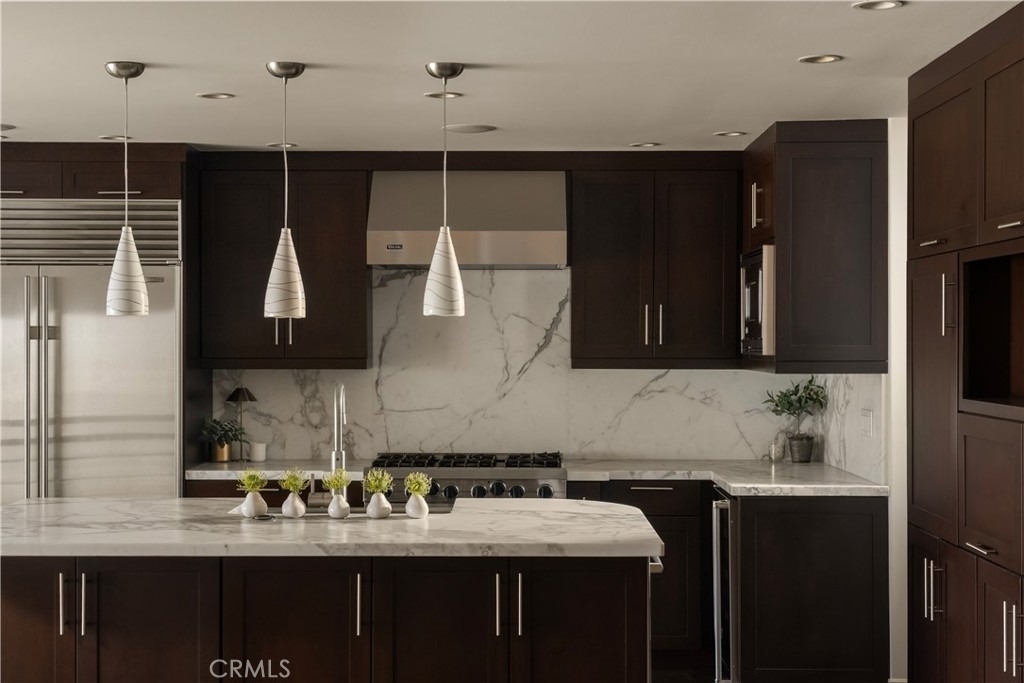 315 Carnation - Photo 1