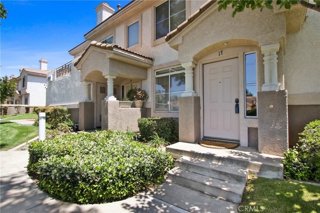 904 N Turner - Photo 0