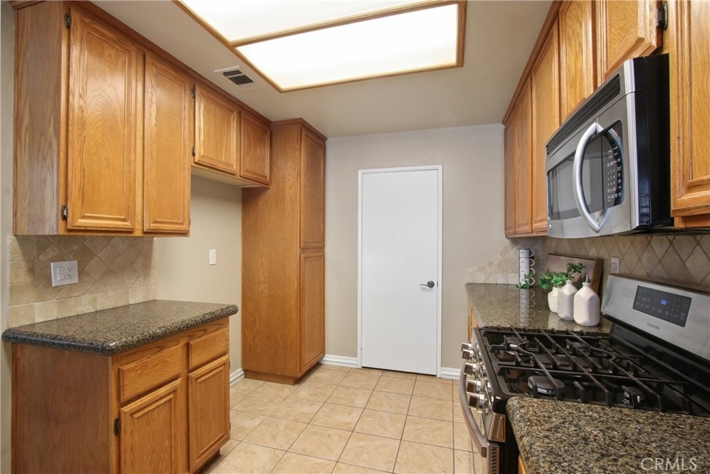 904 N Turner - Photo 10