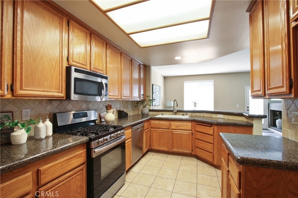904 N Turner - Photo 9