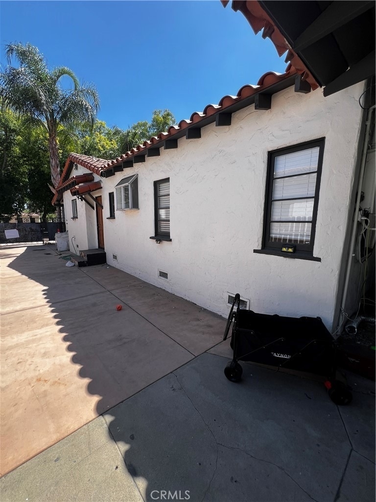 484 W 25th - Photo 6