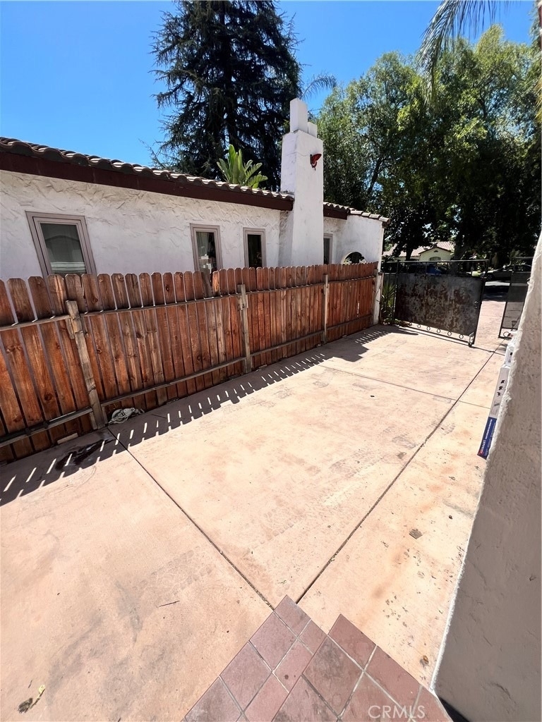 484 W 25th - Photo 34