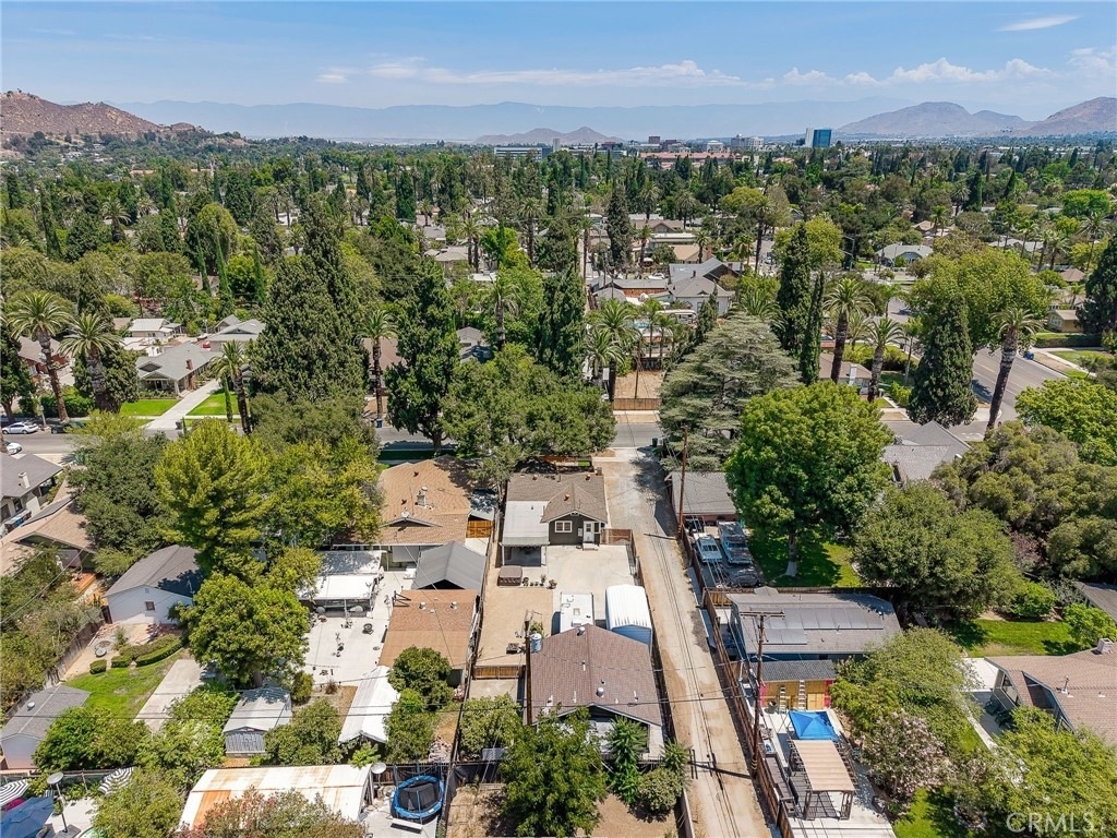 3844 Linwood - Photo 60