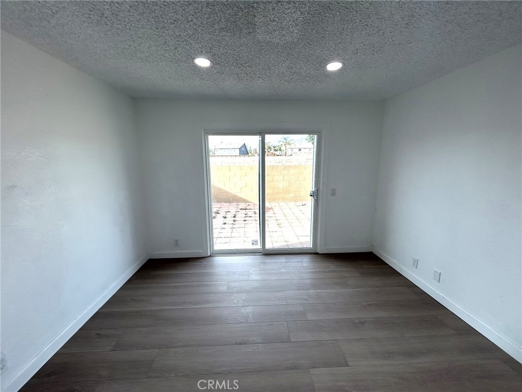 12040 Woodbridge - Photo 3