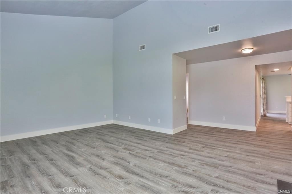 613 Lytle Street - Photo 2