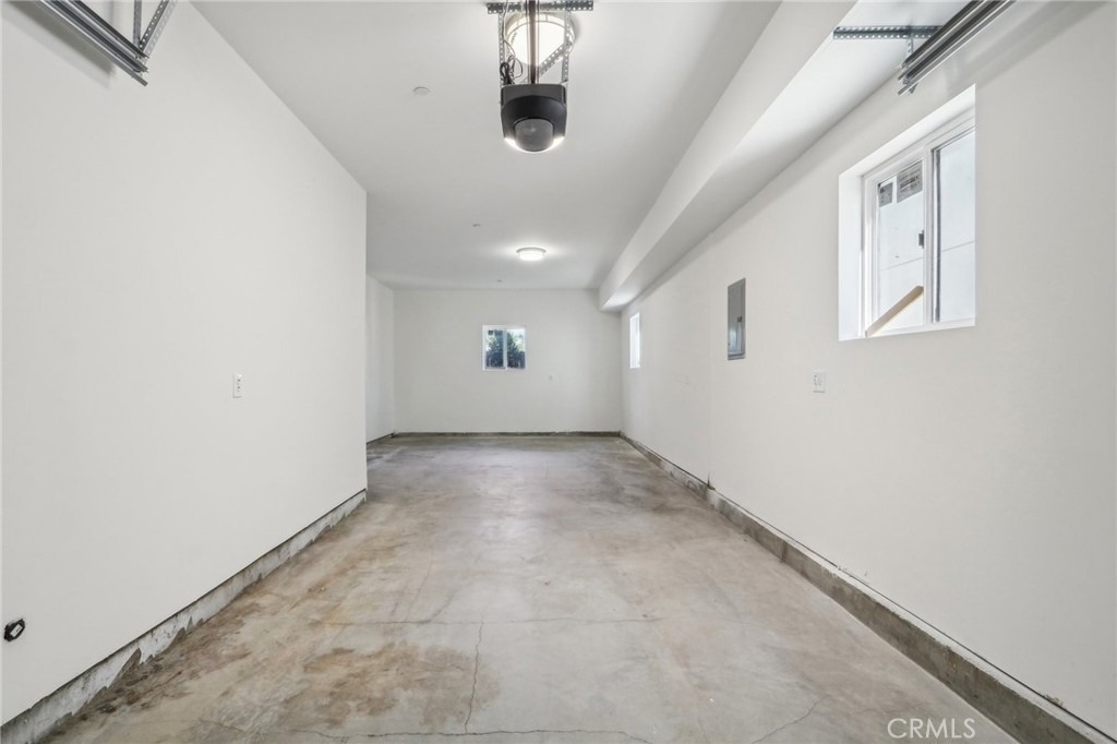 10719 Addison Street - Photo 4
