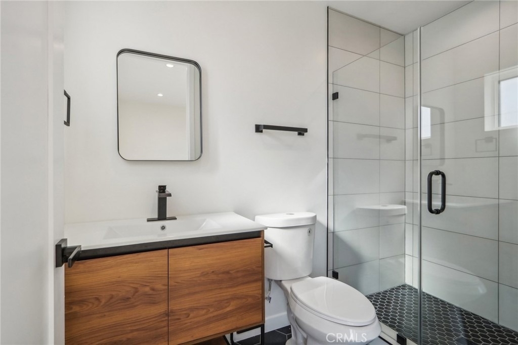 10719 Addison Street - Photo 19