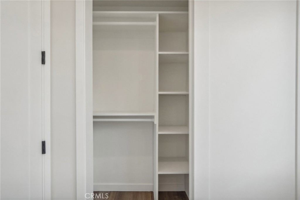 10719 Addison Street - Photo 12