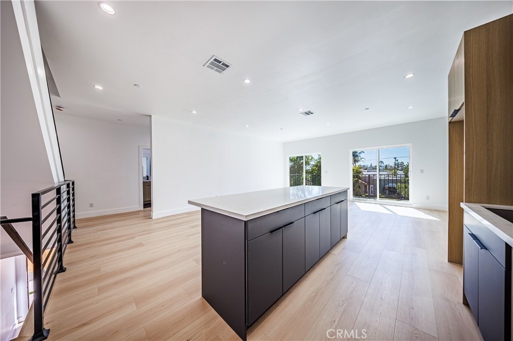 1332 S Longwood Avenue - Photo 11