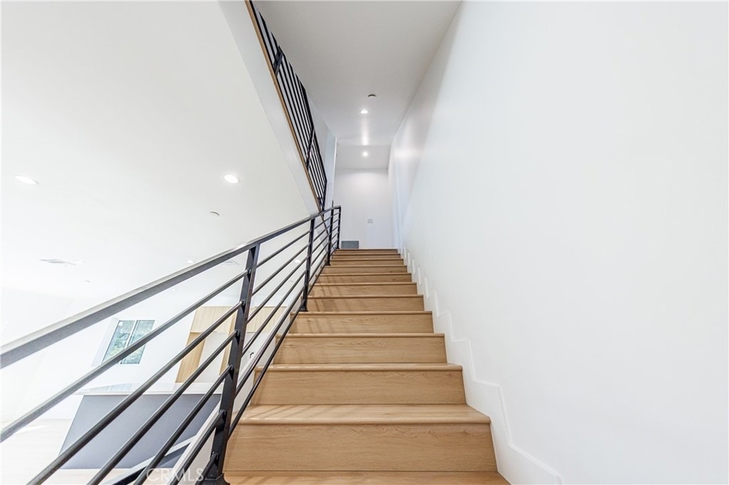 1332 S Longwood Avenue - Photo 25