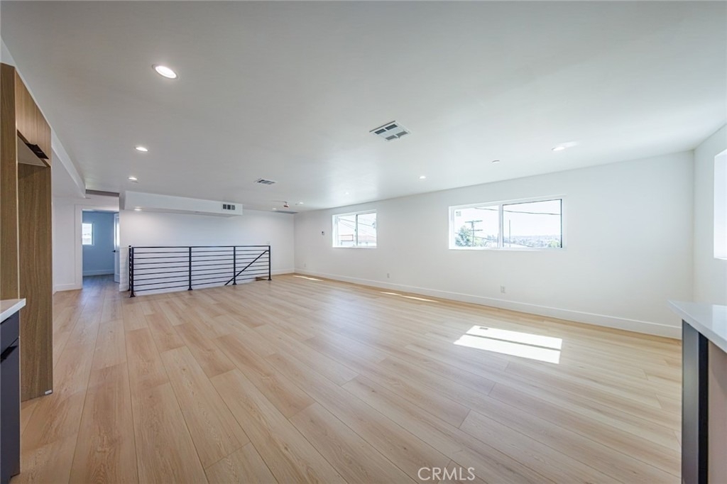 1332 S Longwood Avenue - Photo 16