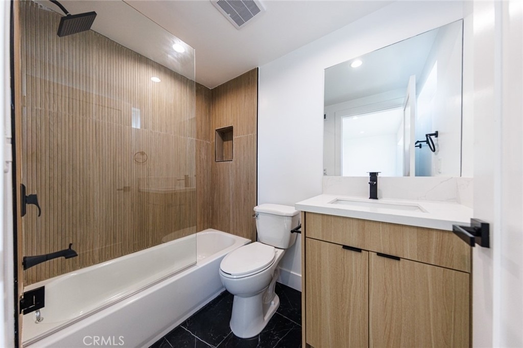 1332 S Longwood Avenue - Photo 21
