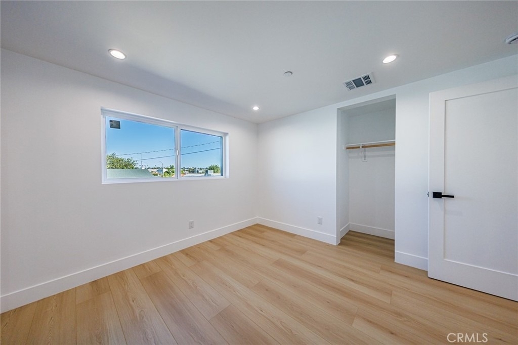 1332 S Longwood Avenue - Photo 19