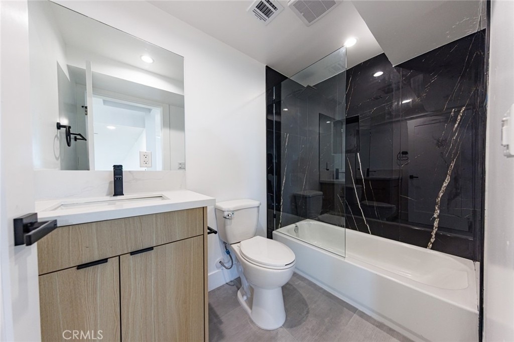 1332 S Longwood Avenue - Photo 17