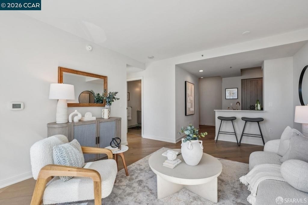401 Harrison St - Photo 3