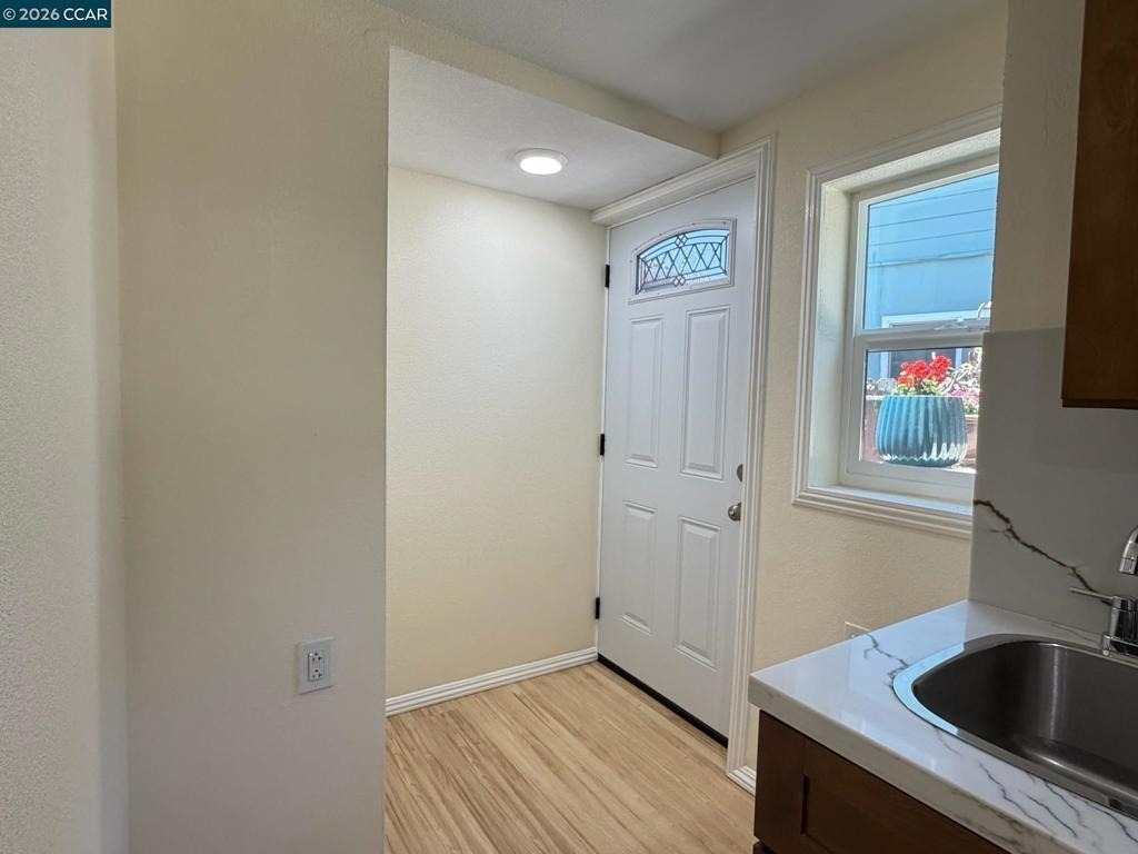 1417 Arlington Blvd - Photo 7