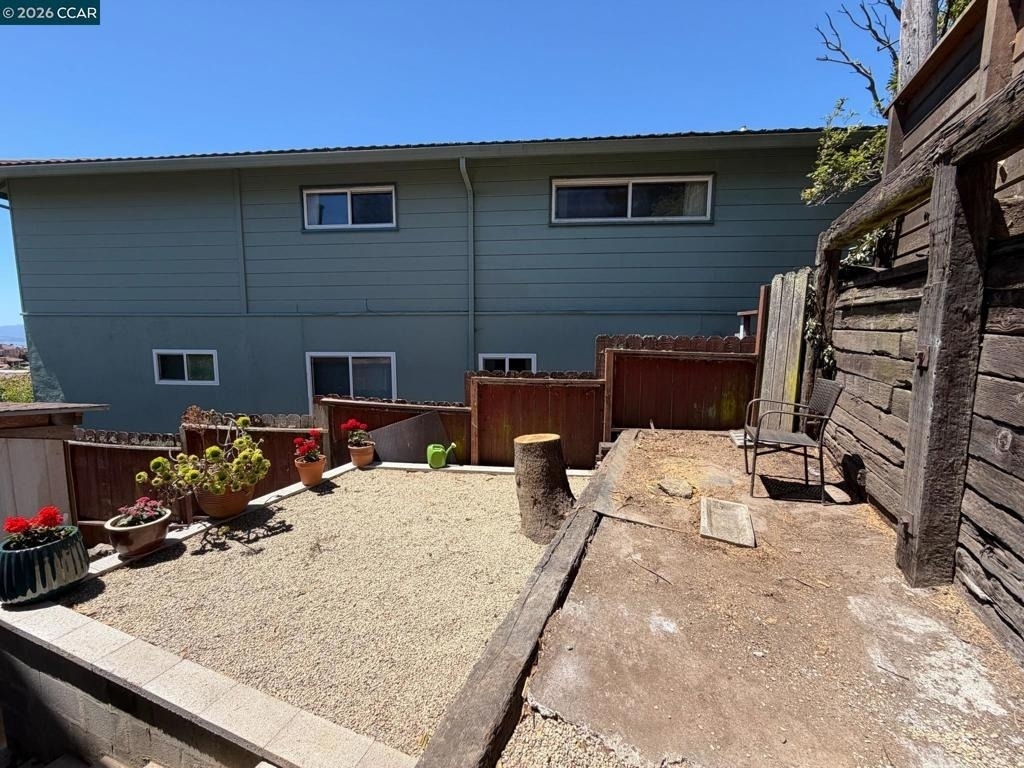 1417 Arlington Blvd - Photo 6