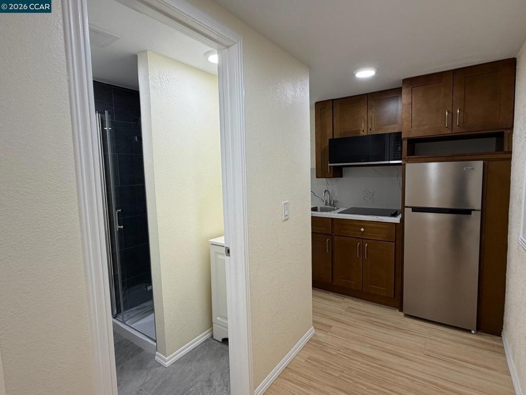 1417 Arlington Blvd - Photo 1