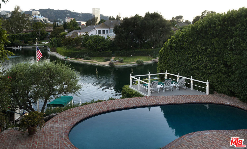 10030 Toluca Lake Avenue - Photo 34