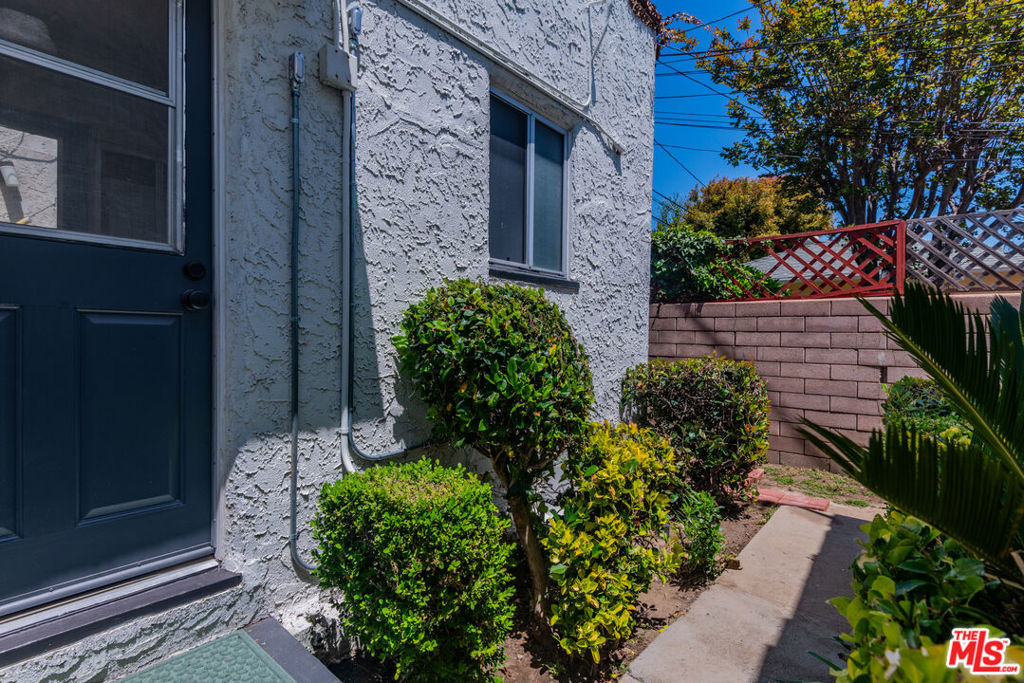4170 Ince Boulevard - Photo 4