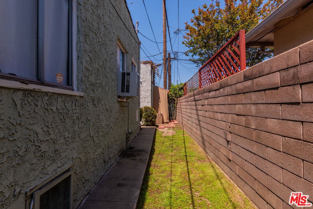 4170 Ince Boulevard - Photo 21