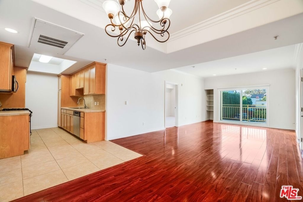 3328 Oakhurst Avenue - Photo 0