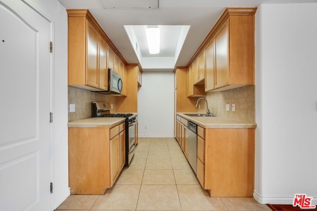 3328 Oakhurst Avenue - Photo 5