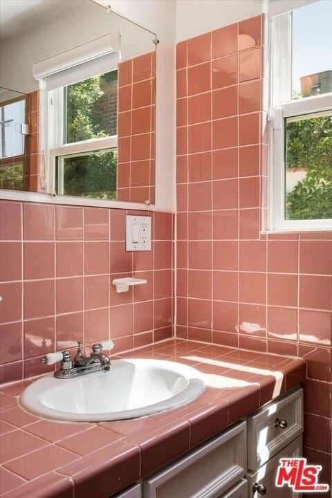 627 26th Street - Photo 19