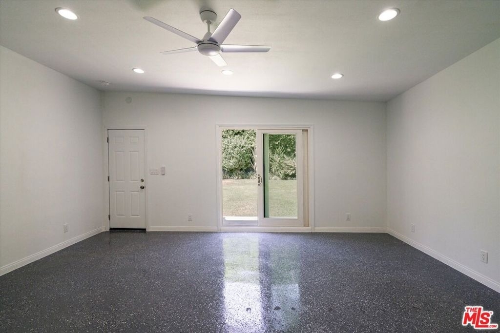627 26th Street - Photo 34
