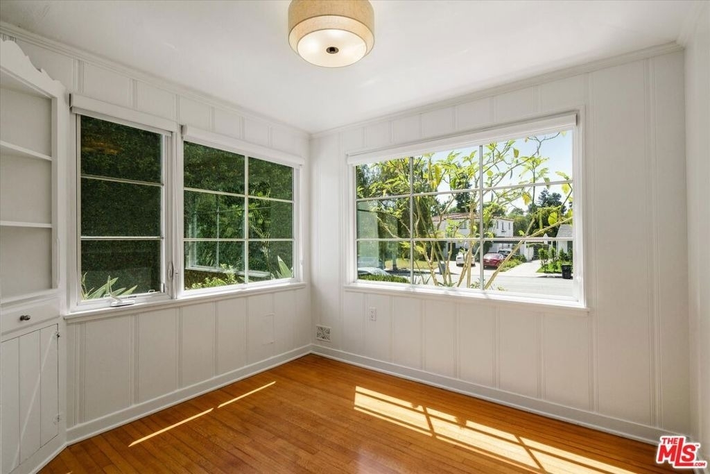 627 26th Street - Photo 10