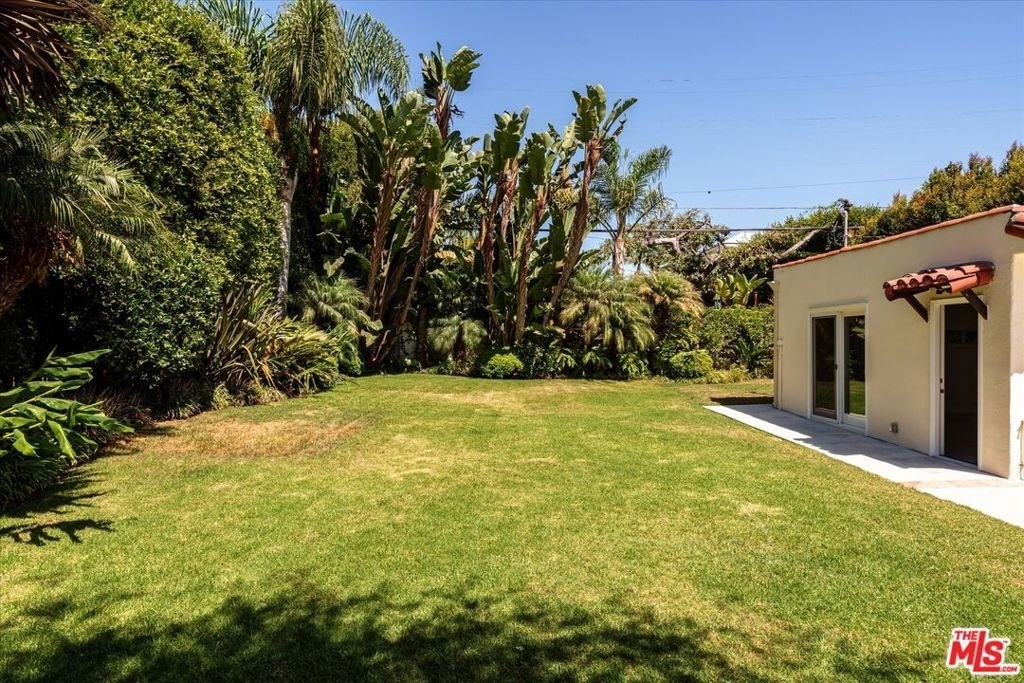 627 26th Street - Photo 31