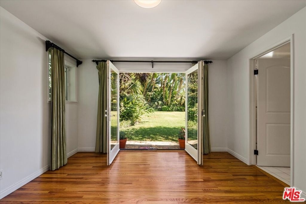 627 26th Street - Photo 21