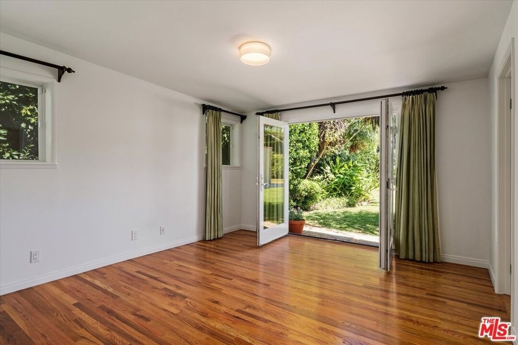 627 26th Street - Photo 20