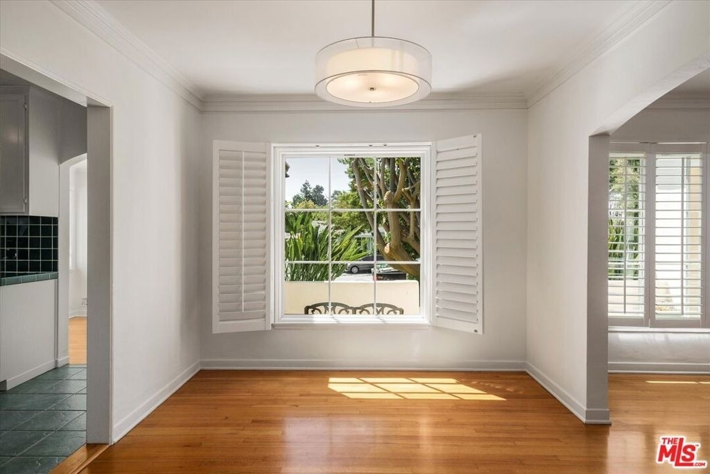 627 26th Street - Photo 6